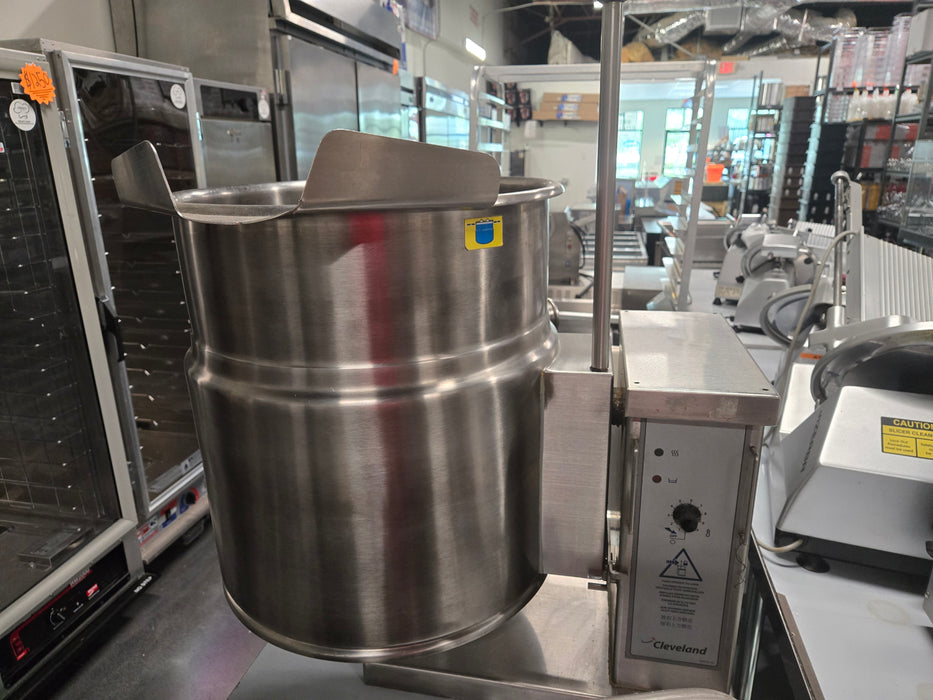 Used Cleveland Tilt Kettle