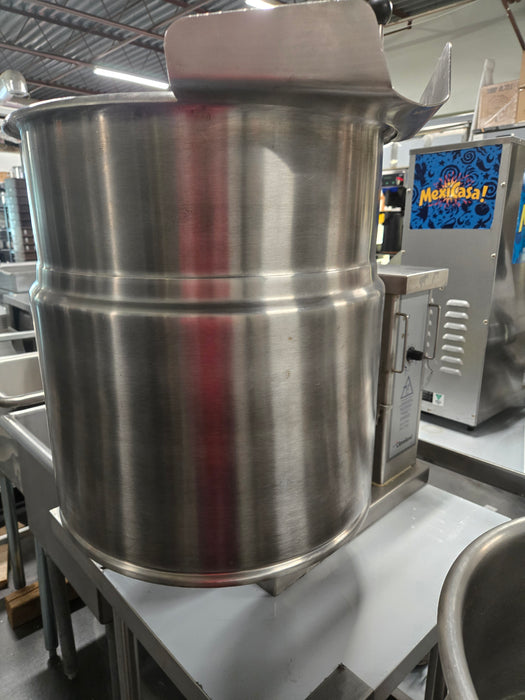 Used Cleveland Tilt Kettle