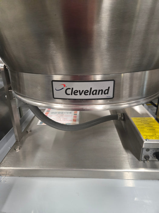 Used Cleveland Tilt Skillet